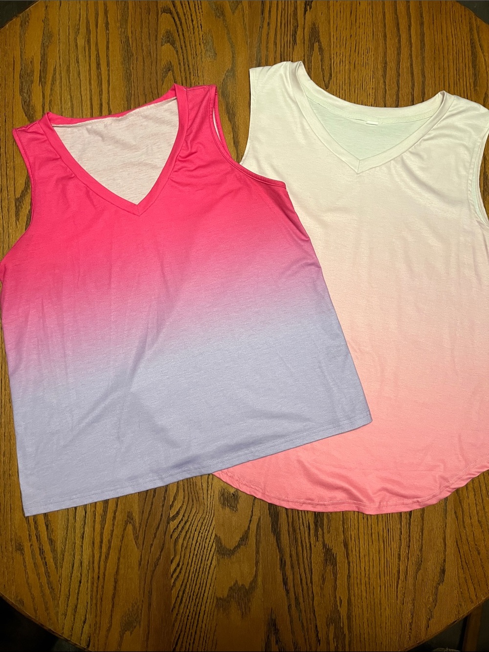 Women's Ombre V-Neck Tank Tops - Pink to Lavender